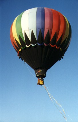 Balloon1.jpg (23113 bytes)